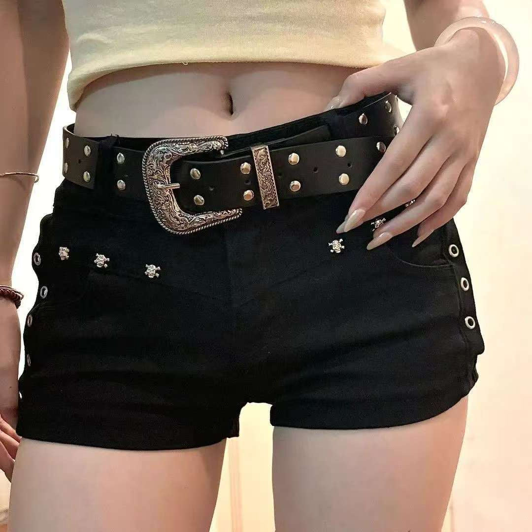 Black Sheath Wild Slimming Stretch A- Line Rivet Denim Shorts